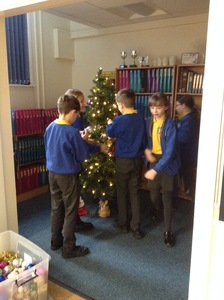 Y6 Decorating Our Christmas Tree 2024
