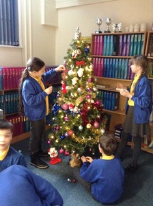 Y6 Decorating Our Christmas Tree 2024